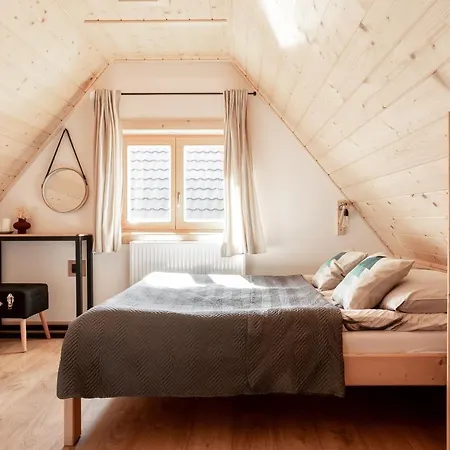 Dolina Chalet *